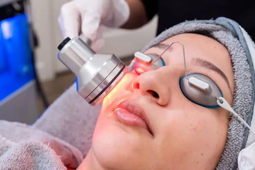 Hydrafacial With LED Therapy