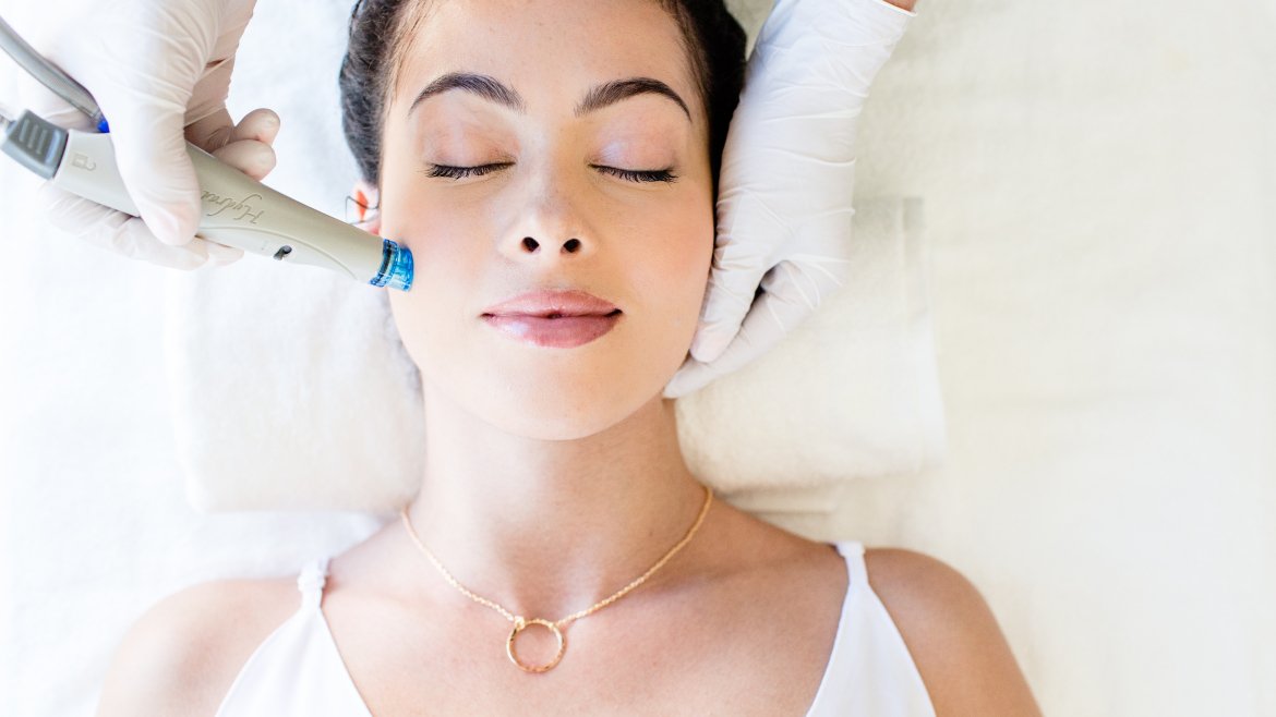 Platinum Hydrafacial